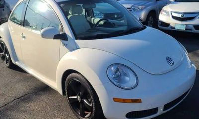 2008 Volkswagen Beetle Triple White Edition