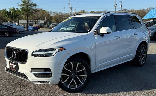 2019 Volvo XC90 Momentum