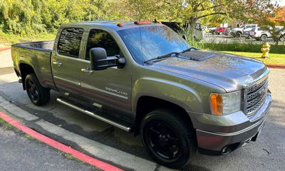 2013 GMC Sierra Denali