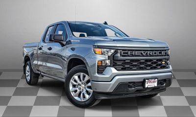 2026 Chevrolet Silverado Custom