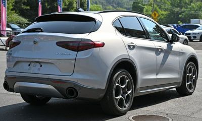 2022 Alfa Romeo Stelvio TI