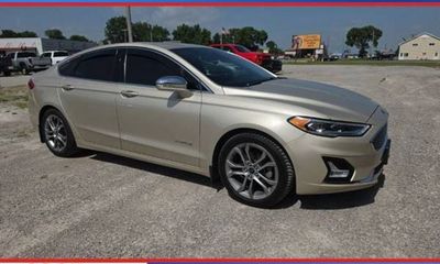 2019 Ford Fusion Titanium HEV