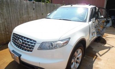 2004 Infiniti FX35 Base