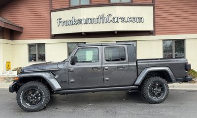 2025 Jeep Gladiator Sport