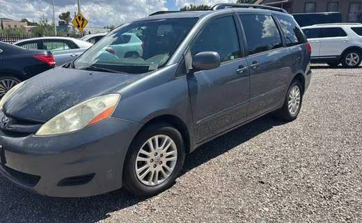 2009 Toyota Sienna XLE
