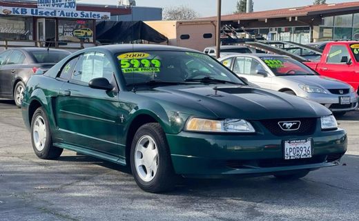 2000 Ford Mustang Base