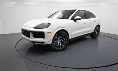 2026 Porsche Cayenne E Hybrid Coupe