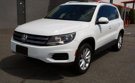 2017 Volkswagen Tiguan 4MOTION Wolfsburg