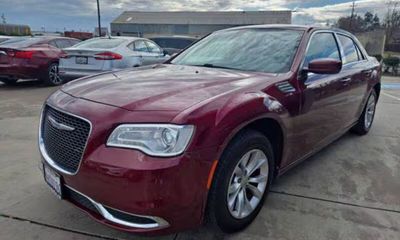 2018 Chrysler 300 Touring US