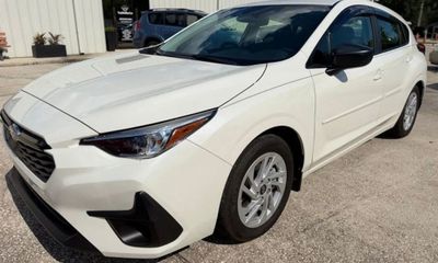 2025 Subaru Impreza Base
