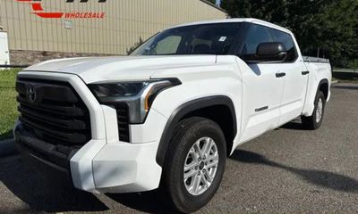2022 Toyota Tundra SR5