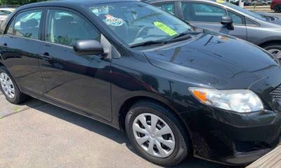2010 Toyota Corolla LE