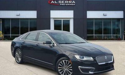 2017 Lincoln MKZ Premier