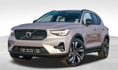 2026 Volvo XC40 Plus Dark