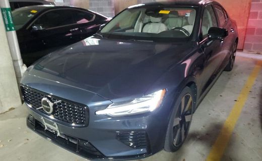 2024 Volvo S60 Plus Dark