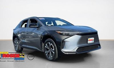 2024 Toyota BZ4X XLE