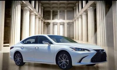 2025 Lexus ES 300H Premium