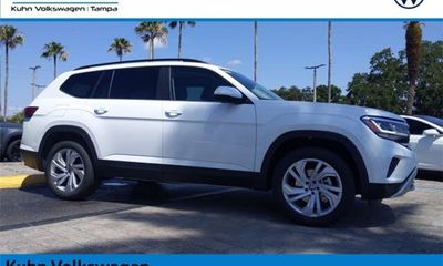 2023 Volkswagen Atlas SE