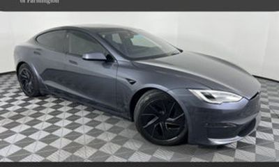 2021 Tesla Model S Plaid