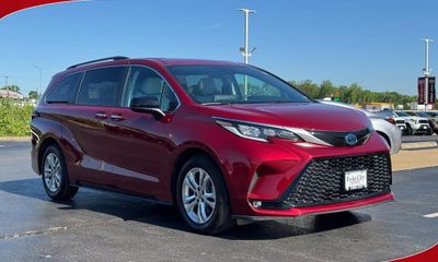 2022 Toyota Sienna XSE