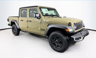 2026 Jeep Gladiator Sport
