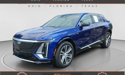 2024 Cadillac Lyriq LUX 1