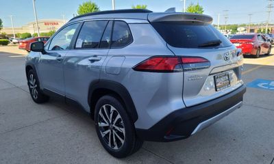 2024 Toyota Corolla Cross XLE