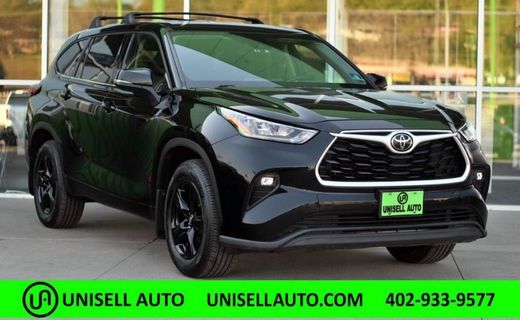 2020 Toyota Highlander LE