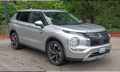 2023 Mitsubishi Outlander SE Ralliart Edition