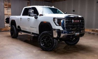 2024 GMC Sierra HD SLT