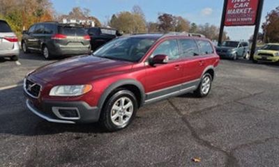 2010 Volvo XC70 32
