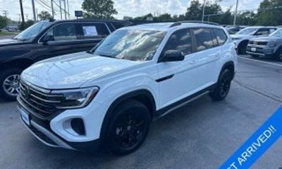 2024 Volkswagen Atlas 4Motion Peak Edition