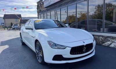 2016 Maserati Ghibli Base
