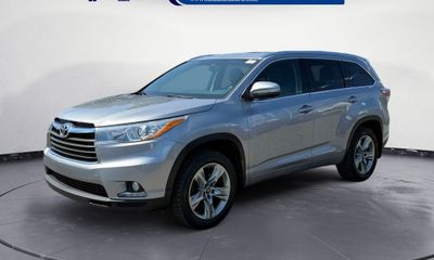 2016 Toyota Highlander Base