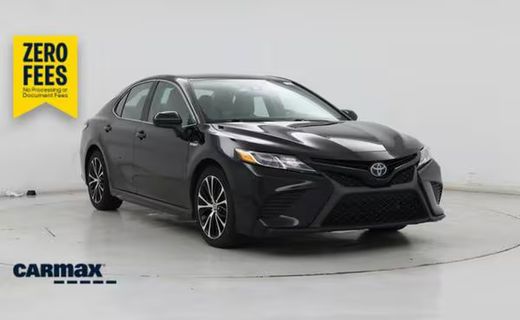 2020 Toyota Camry SE Hybrid
