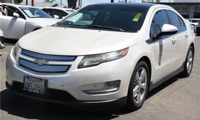 2011 Chevrolet Volt Premium