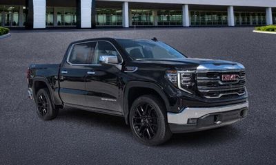2026 GMC Sierra SLT