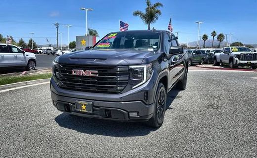 2023 GMC Sierra Elevation