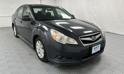 2011 Subaru Legacy Premium M R