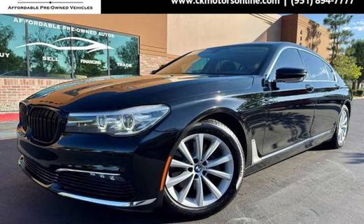 2016 BMW 740I