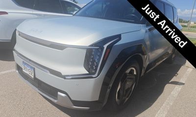 2024 Kia EV9 Land