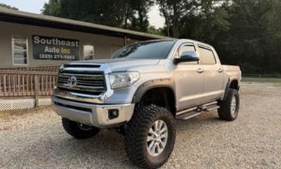 2016 Toyota Tundra SR5
