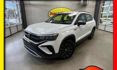 2023 Volkswagen Taos S W IQ