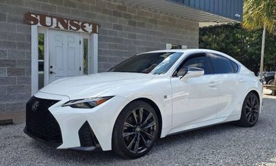 2024 Lexus IS 350