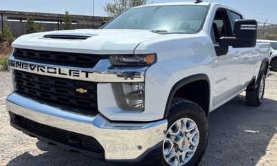 2021 Chevrolet Silverado LT