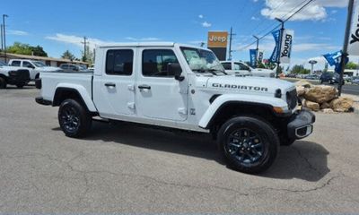 2026 Jeep Gladiator Sport