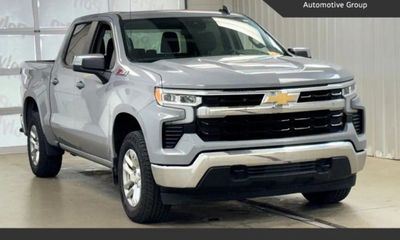 2024 Chevrolet Silverado LT
