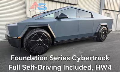2024 Tesla Cybertruck Base