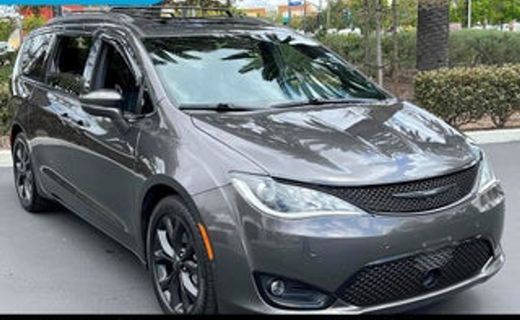 2017 Chrysler Pacifica Touring L Plus