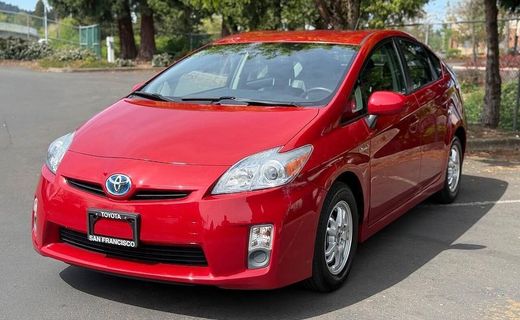 2010 Toyota Prius Three